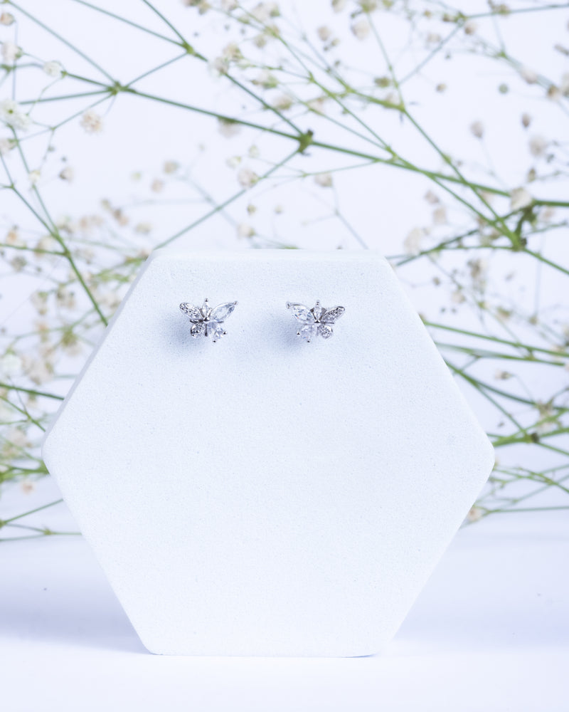 Threefold Leaf Studs