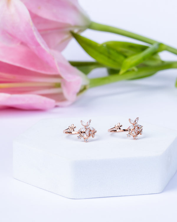 Lily Petals Toe Ring